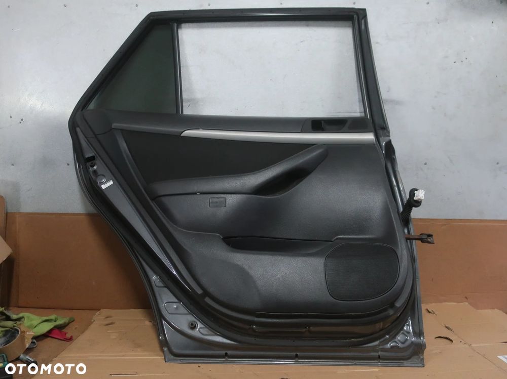 TOYOTA AVENSIS T25 KOMBI DRZWI LEWE TYŁ TYLNE 1G3 03-08R - 7