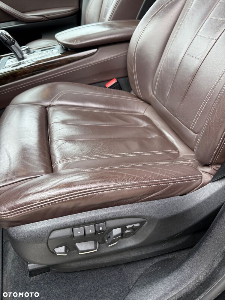 BMW X5 xDrive35i - 38