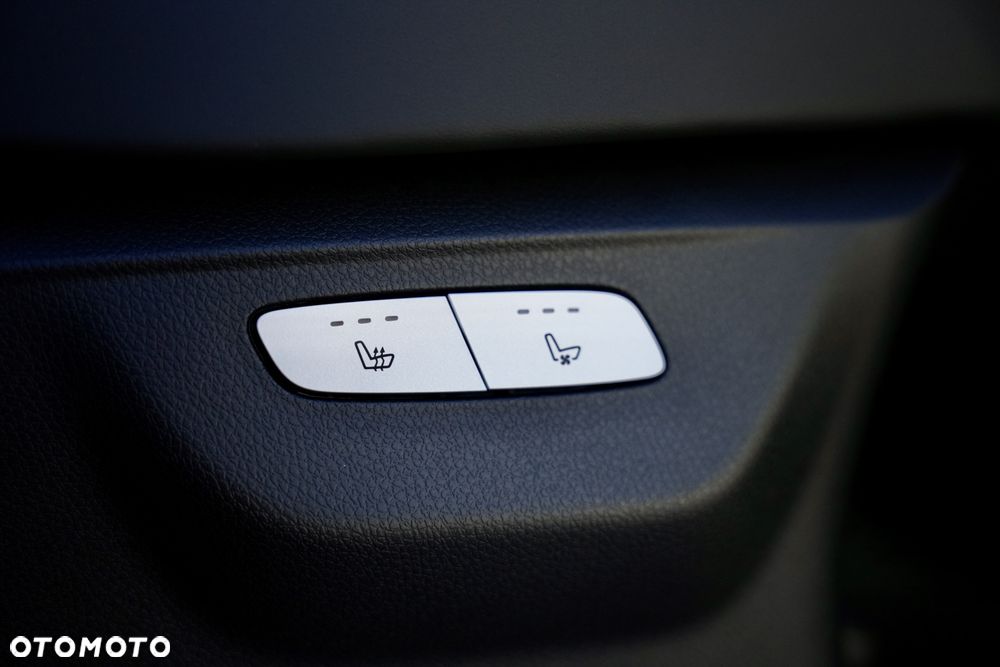 Mercedes-Benz Klasa V 300 d 4-Matic 9G-Tronic - 28