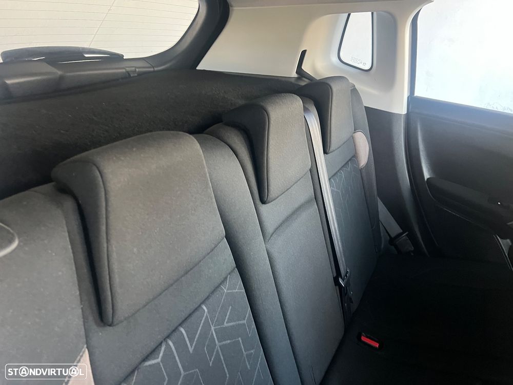 Peugeot 2008 1.2 PureTech Style - 36