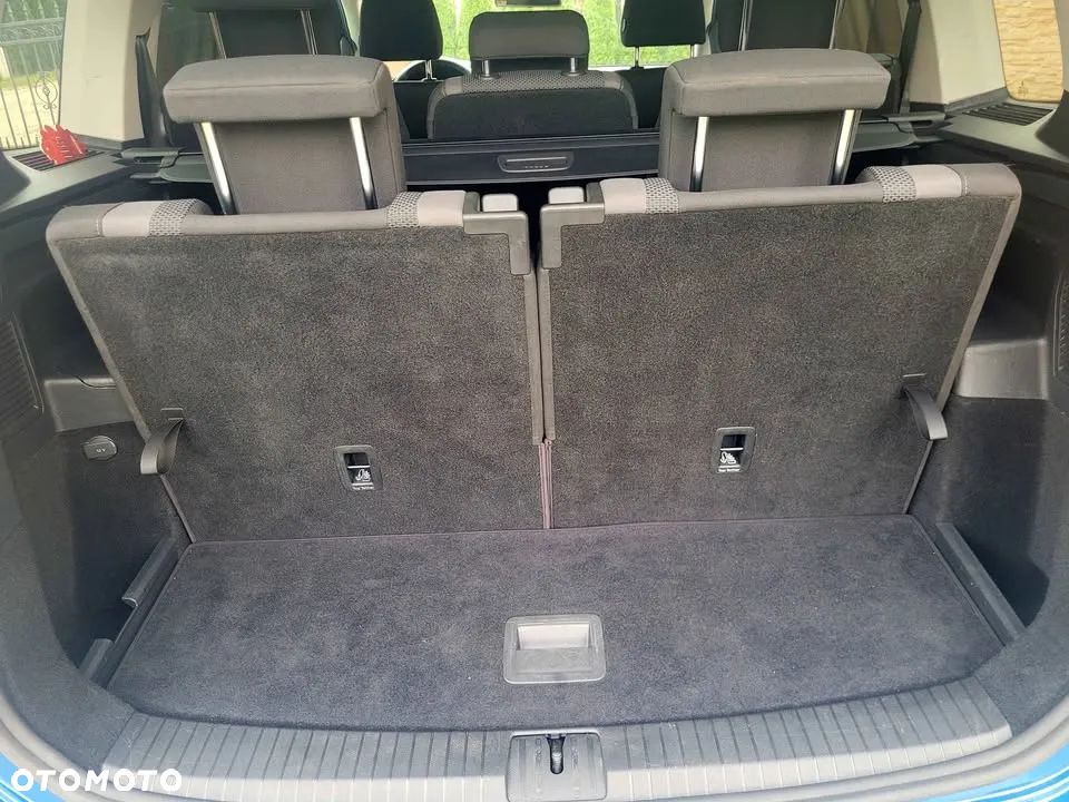 Volkswagen Touran 1.6 TDI SCR (BlueMotion Technology) DSG Comfortline - 12