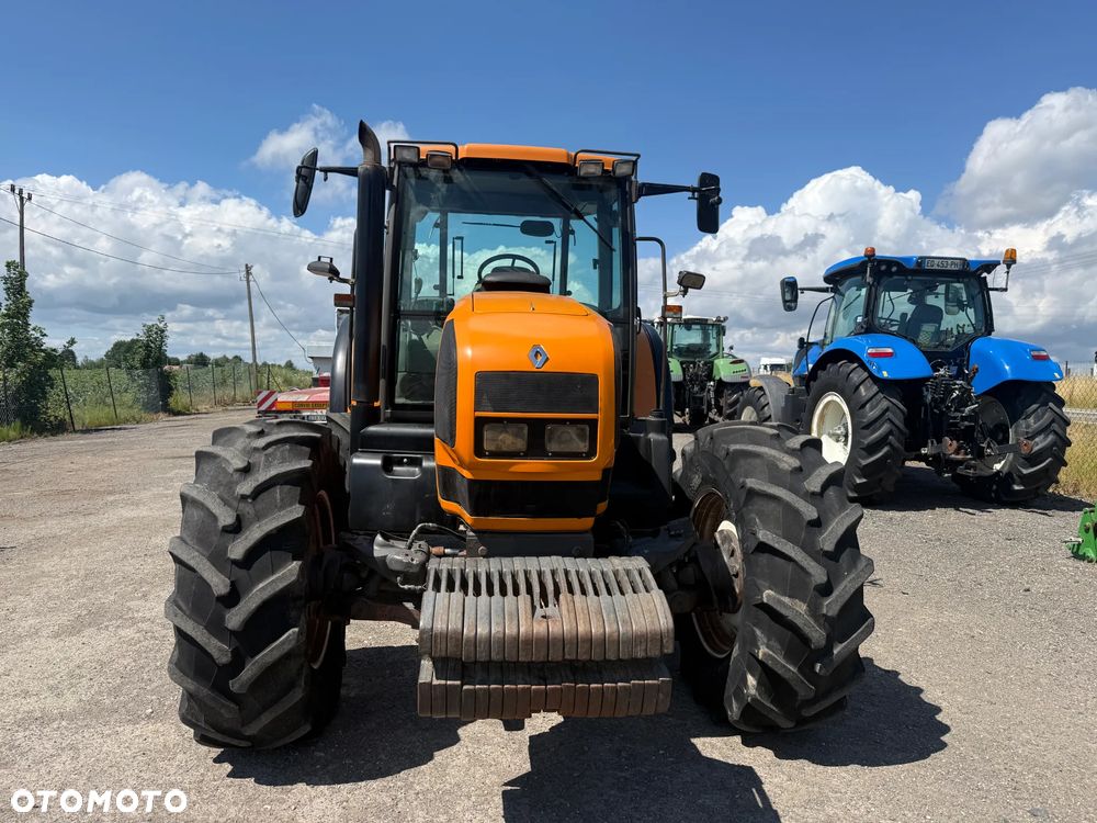 Renault ARES 825 RZ - 5