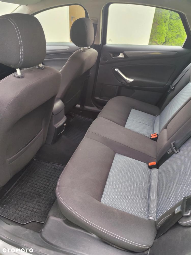 Ford Mondeo - 5
