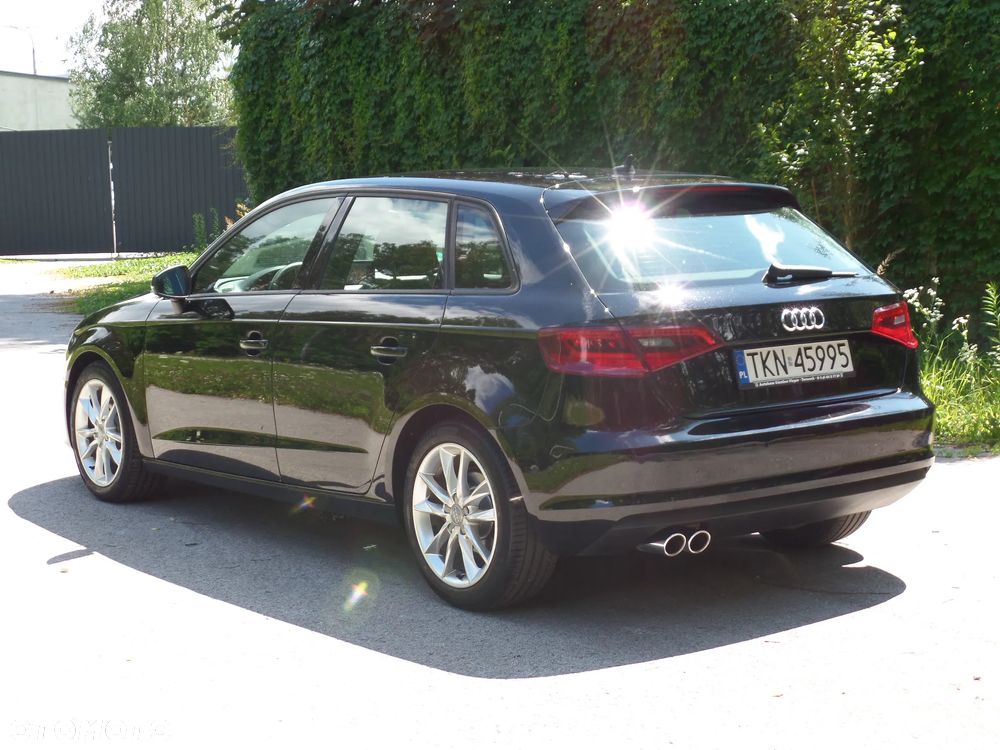 Audi A3 Sportback 2.0 TDI Ambiente - 4
