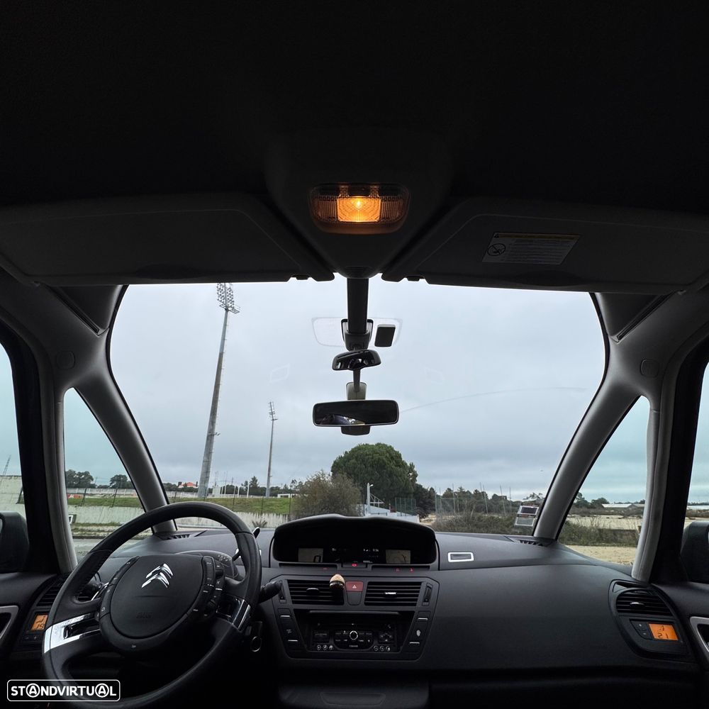 Citroën C4 Picasso 1.6 e-HDi FAP EGS6 Exclusive - 21