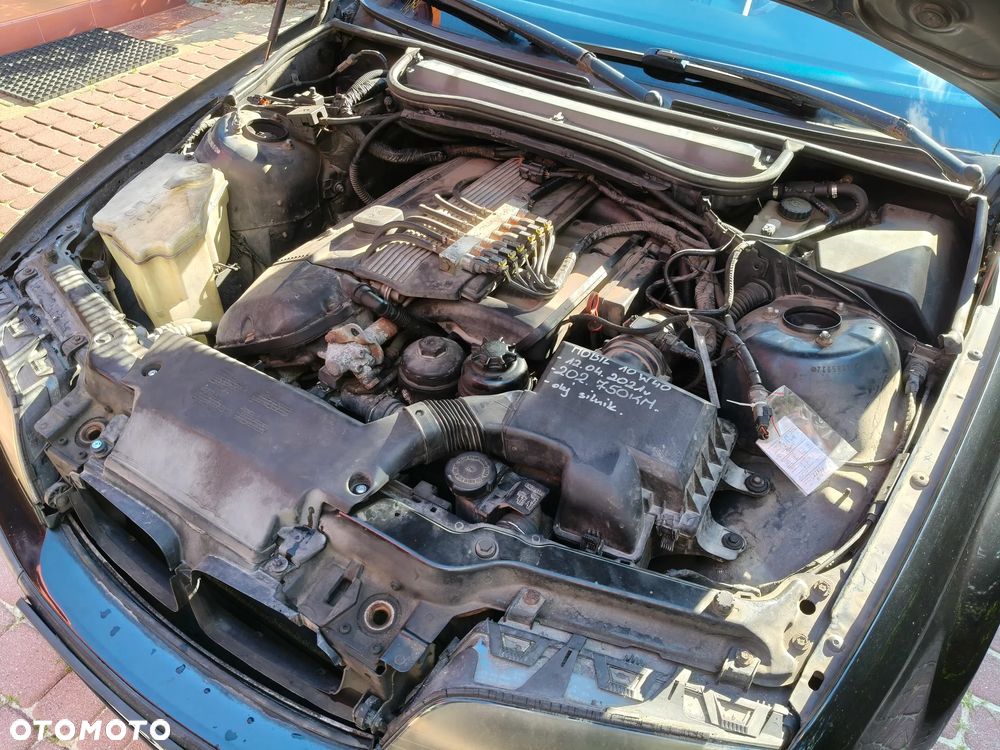 BMW Seria 3 320i - 9