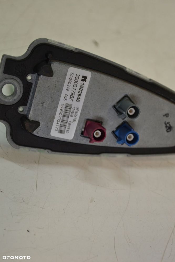 ANTENA DACHOWA GPS 1682646 BMW E90 E92 TELEFONU - 4