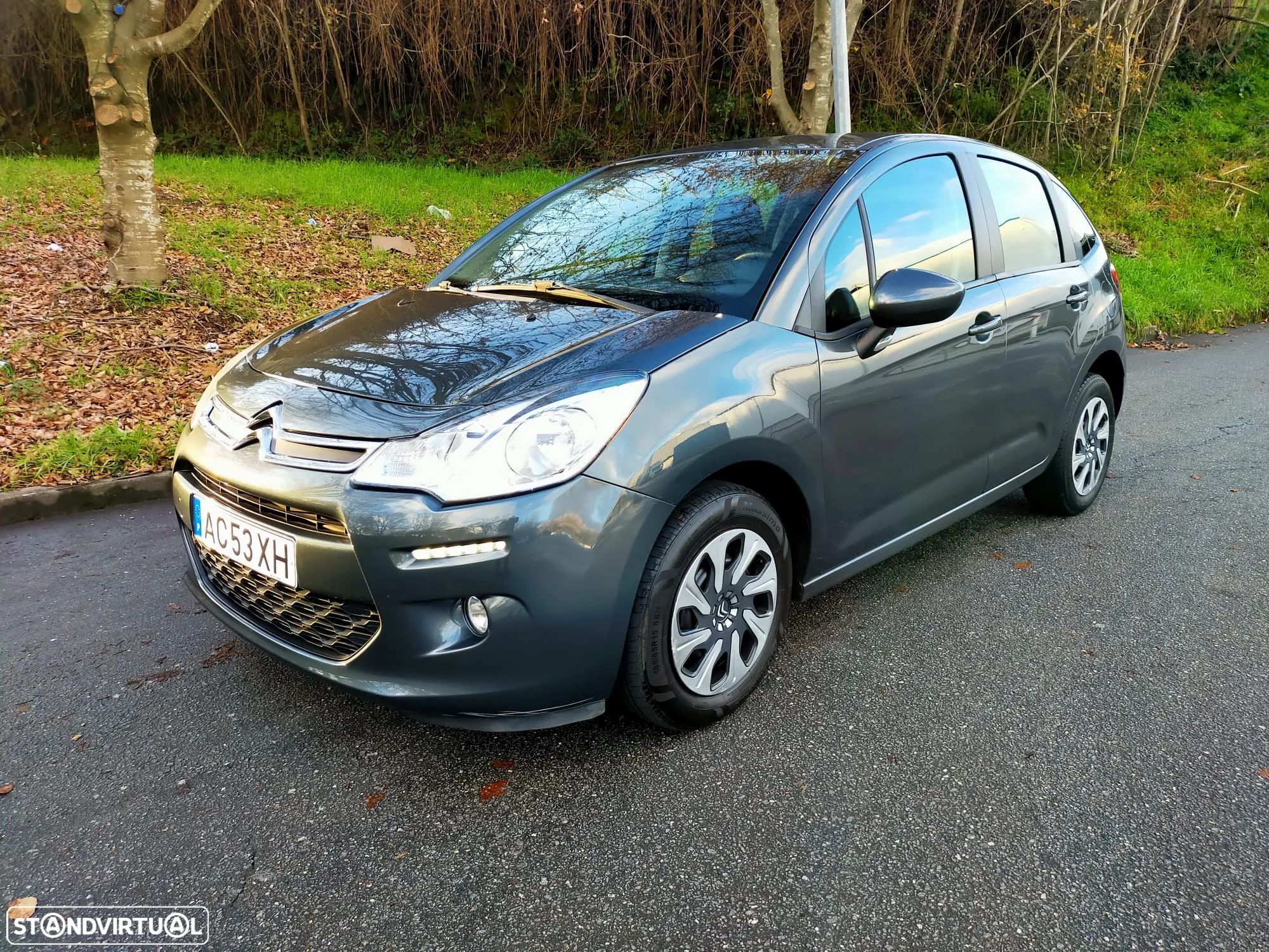 Citroën C3 1.2 PureTech Attraction - 1