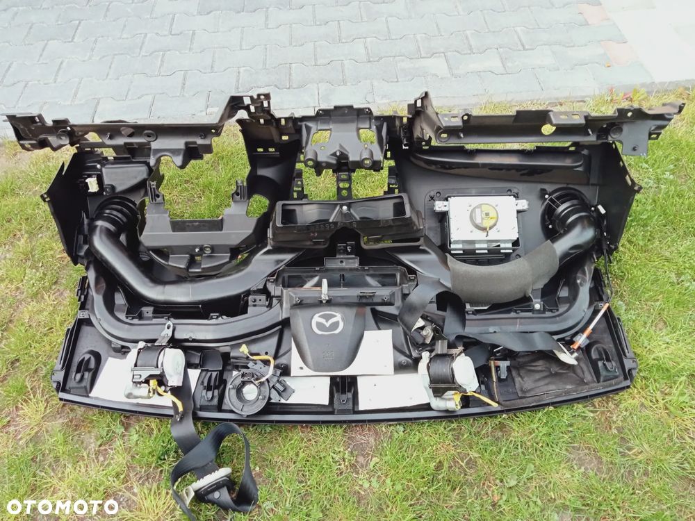 Pas Mazda 2 Chłodnica maska pas 2014 -DJ części - 26