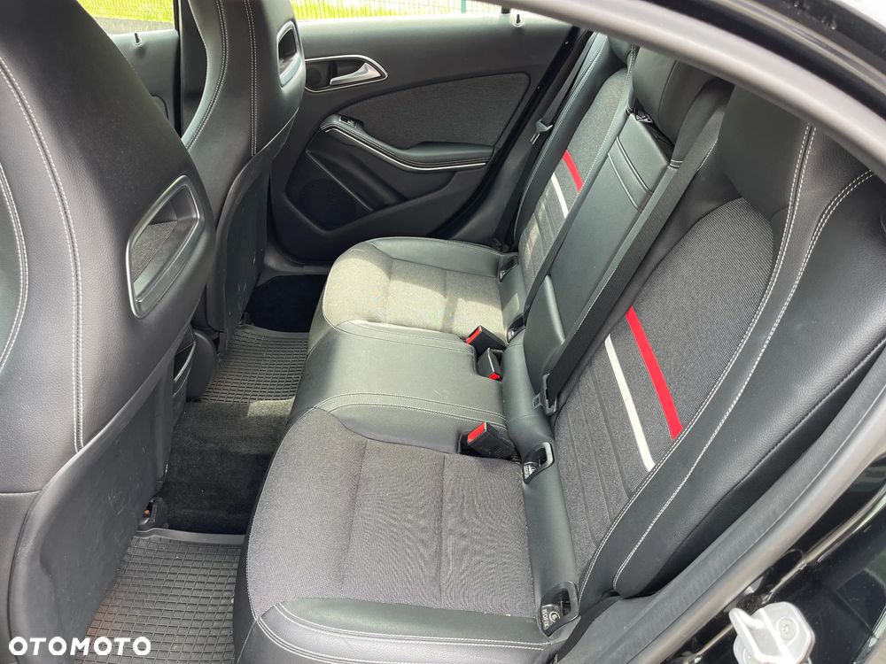 Mercedes-Benz Klasa A 180 d BlueEFFICIENCY Edition Style - 5