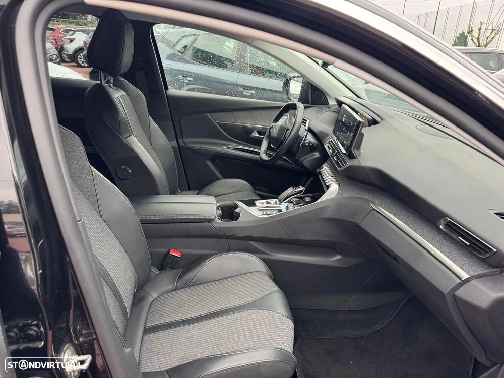 Peugeot 3008 1.6 Hybrid Allure Pack e-EAT8 - 17