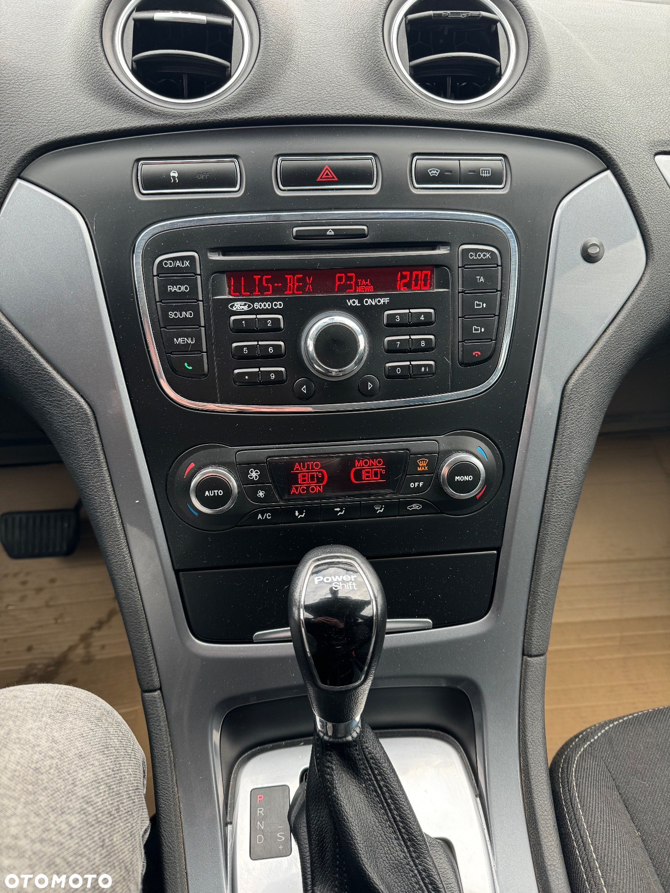 Ford Mondeo - 22