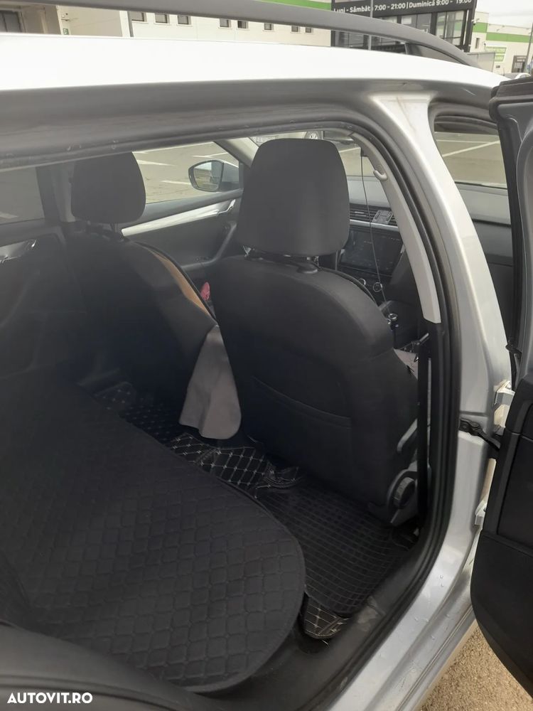 Skoda Octavia 1.6 TDI Business - 11