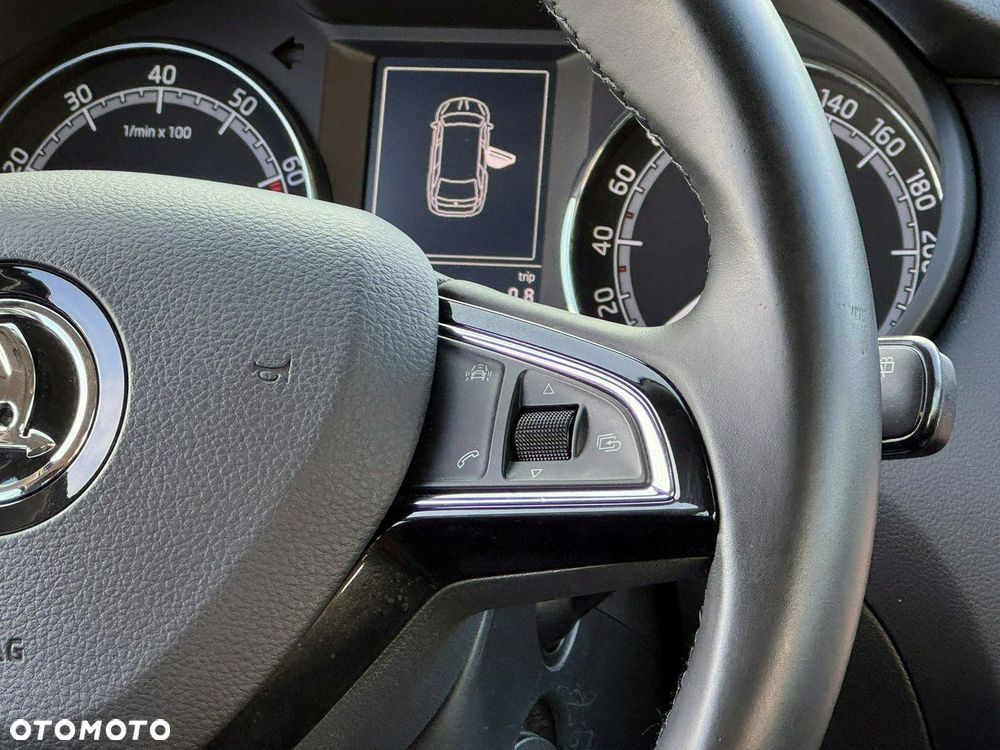 Skoda Octavia - 25