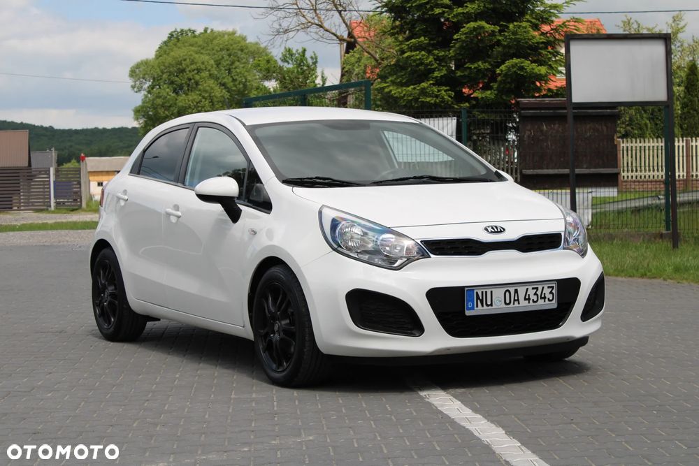 Kia Rio 1.2 Edition 7 - 11