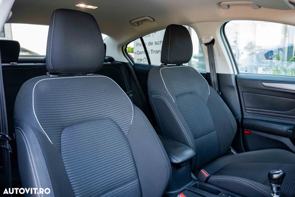 Ford Focus 1.0 EcoBoost Titanium Business - 23