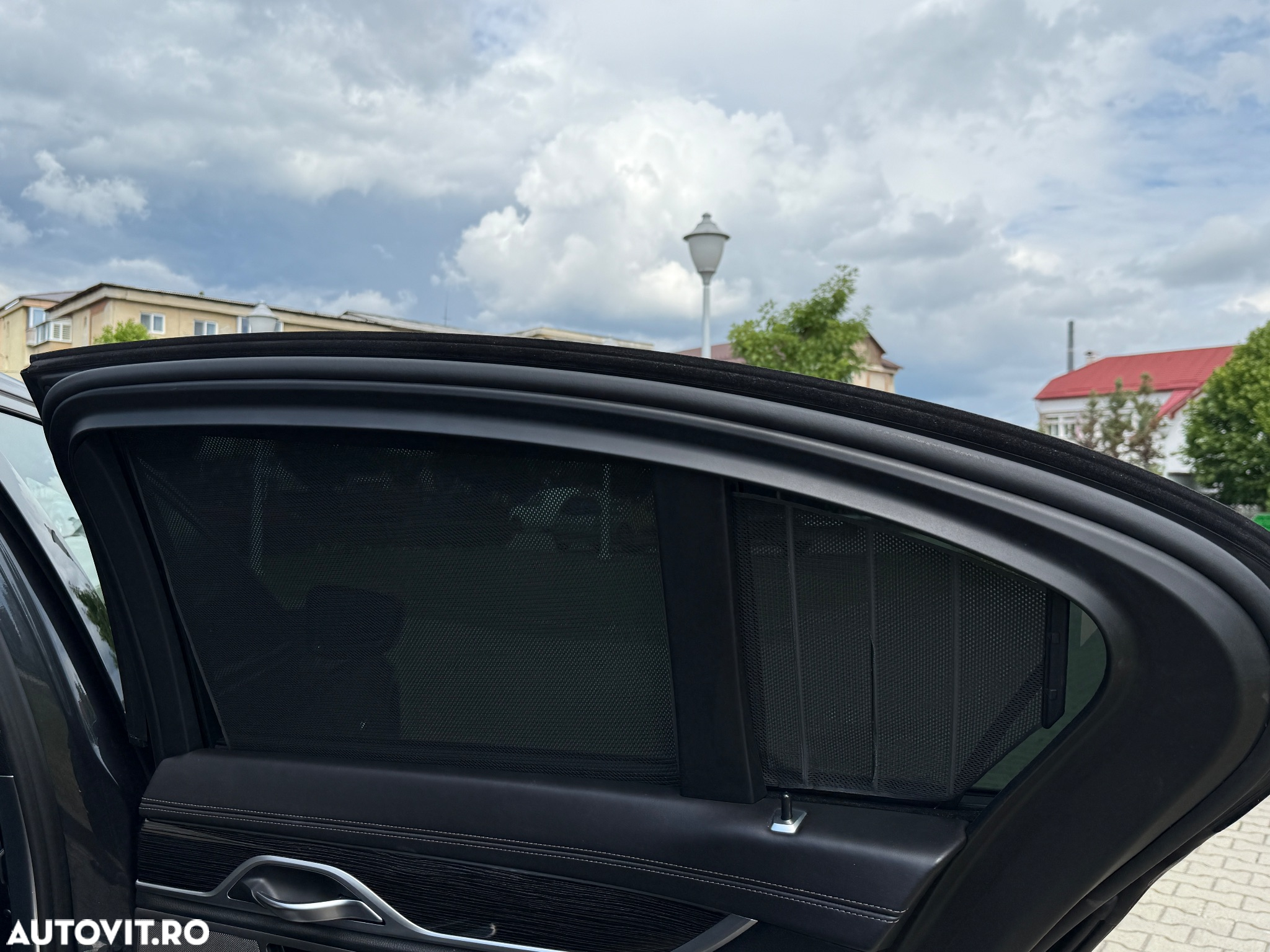 BMW Seria 7 730d xDrive - 29
