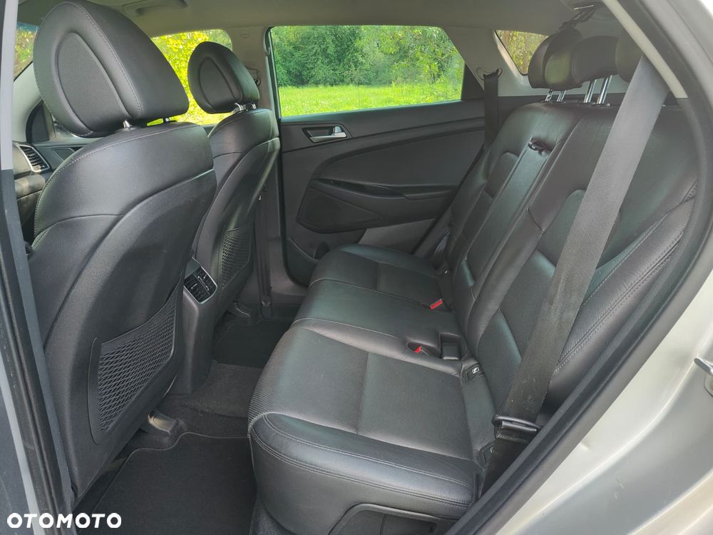 Hyundai Tucson blue 1.7 CRDi 2WD Style - 21