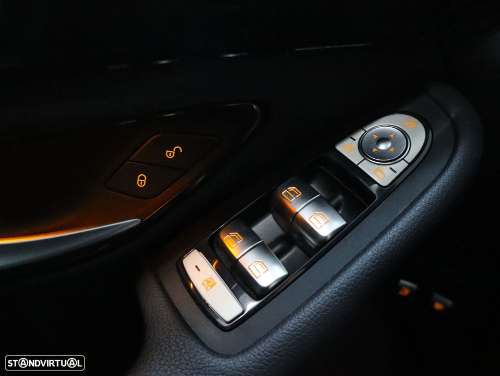 Mercedes-Benz GLC 300 e Coupé 4Matic - 18