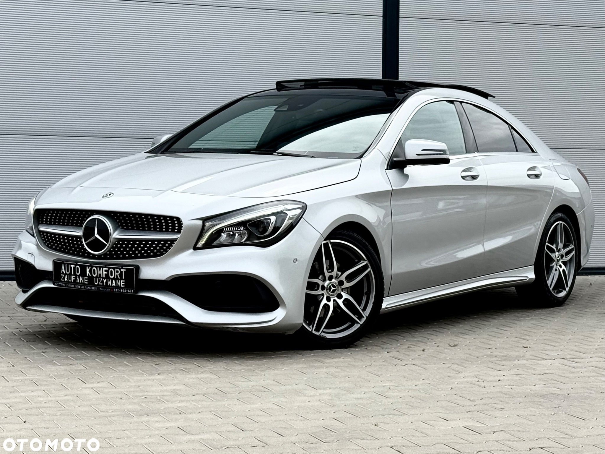 Mercedes-Benz CLA 200 7G-DCT AMG Line - 3