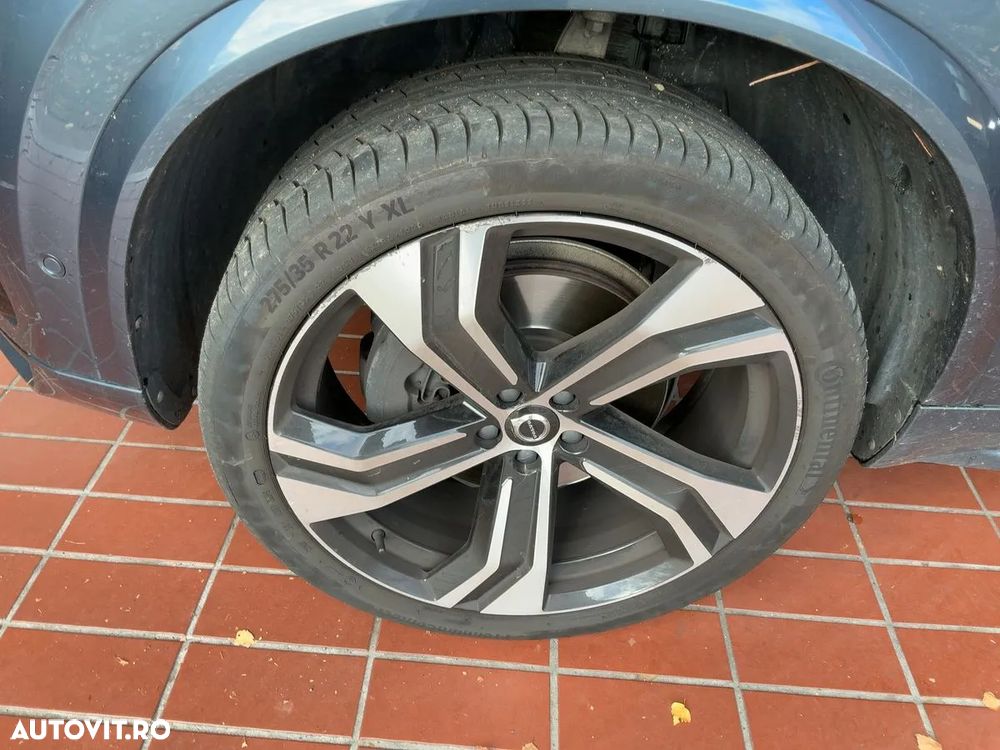 Volvo XC 90 B5 D AWD Plus Dark - 11