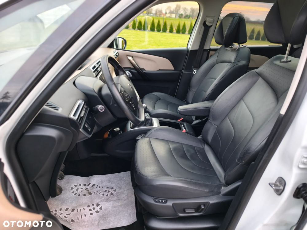 Citroën C4 Picasso - 11