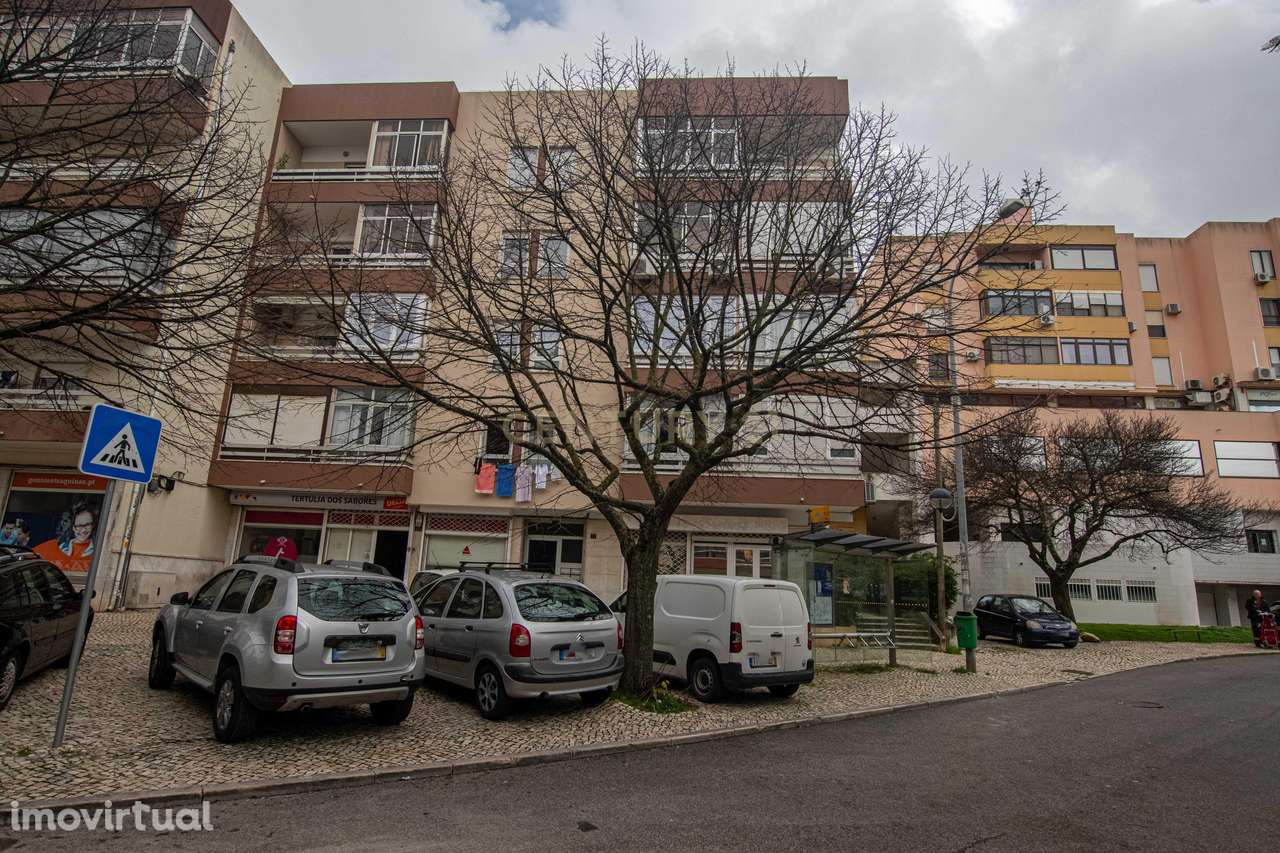 Apartamento T2 em Águas Livres, Amadora - Oportunidade Única - Grande imagem: 2/17