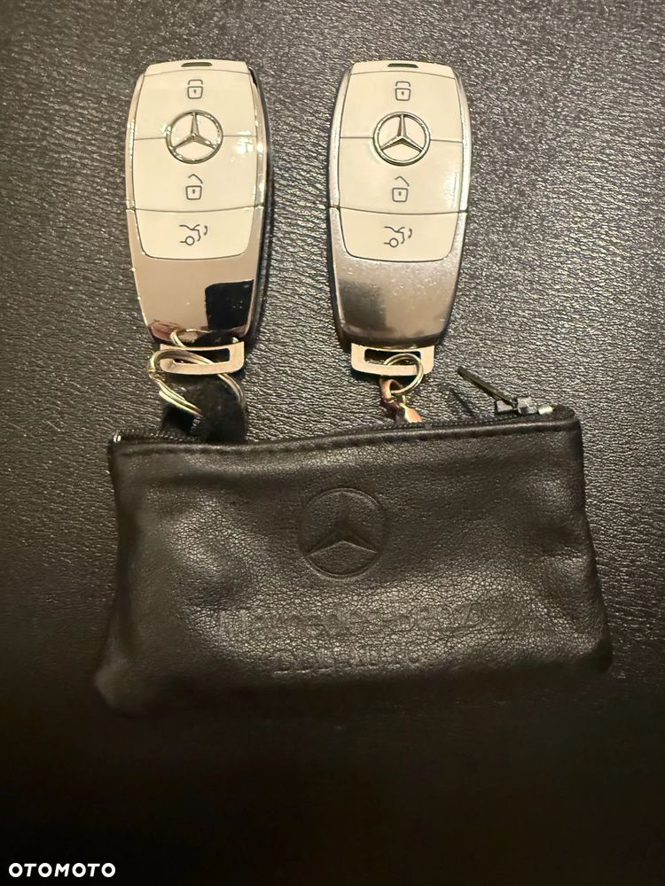 Mercedes-Benz GLC 200 4Matic 9G-TRONIC AMG Line - 14