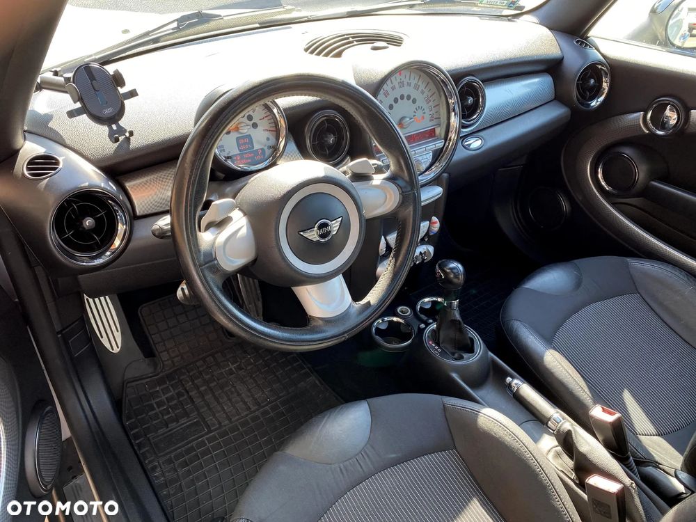 MINI Cooper S Standard - 21
