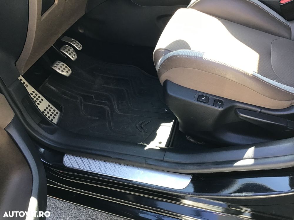 Citroën DS4 HDi 110 Chic - 5