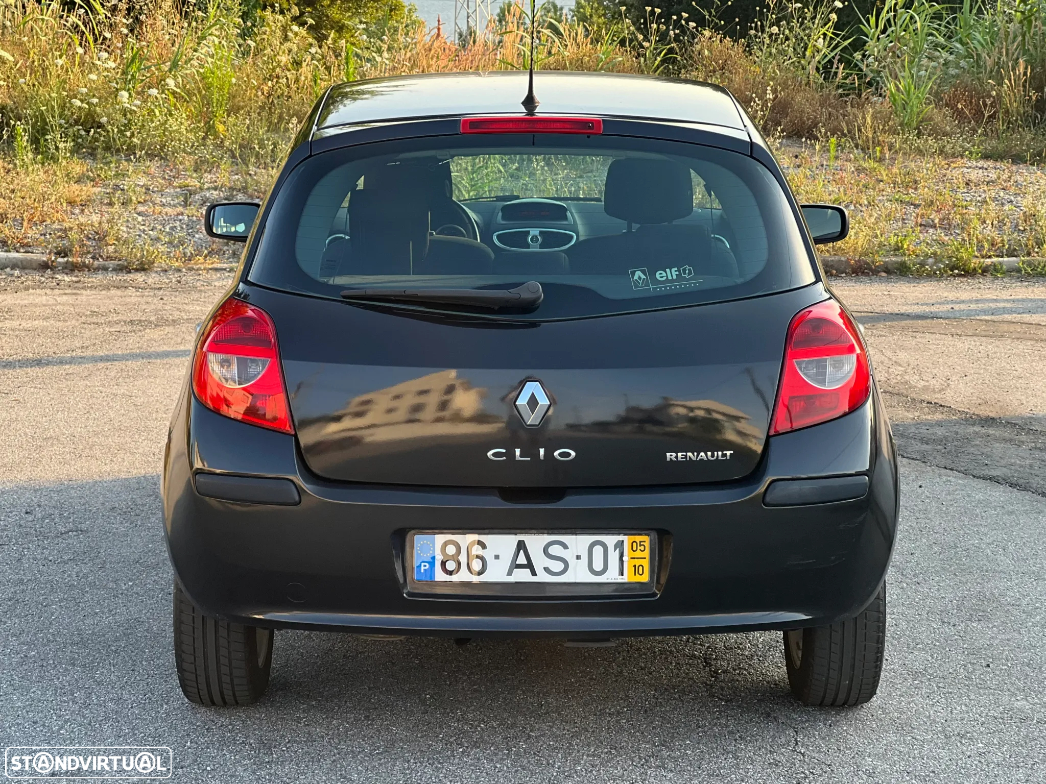Renault Clio 1.2 16V Confort - 10