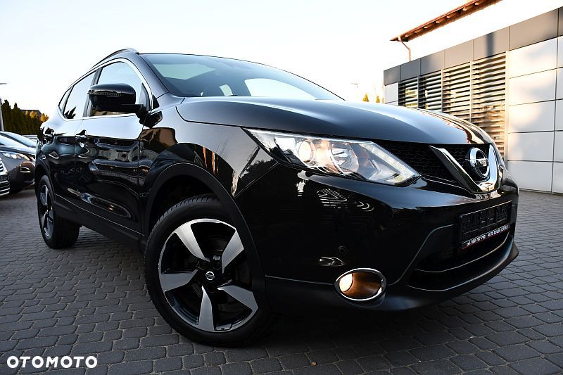 Nissan Qashqai 1.6 dCi Xtronic TEKNA+ - 1