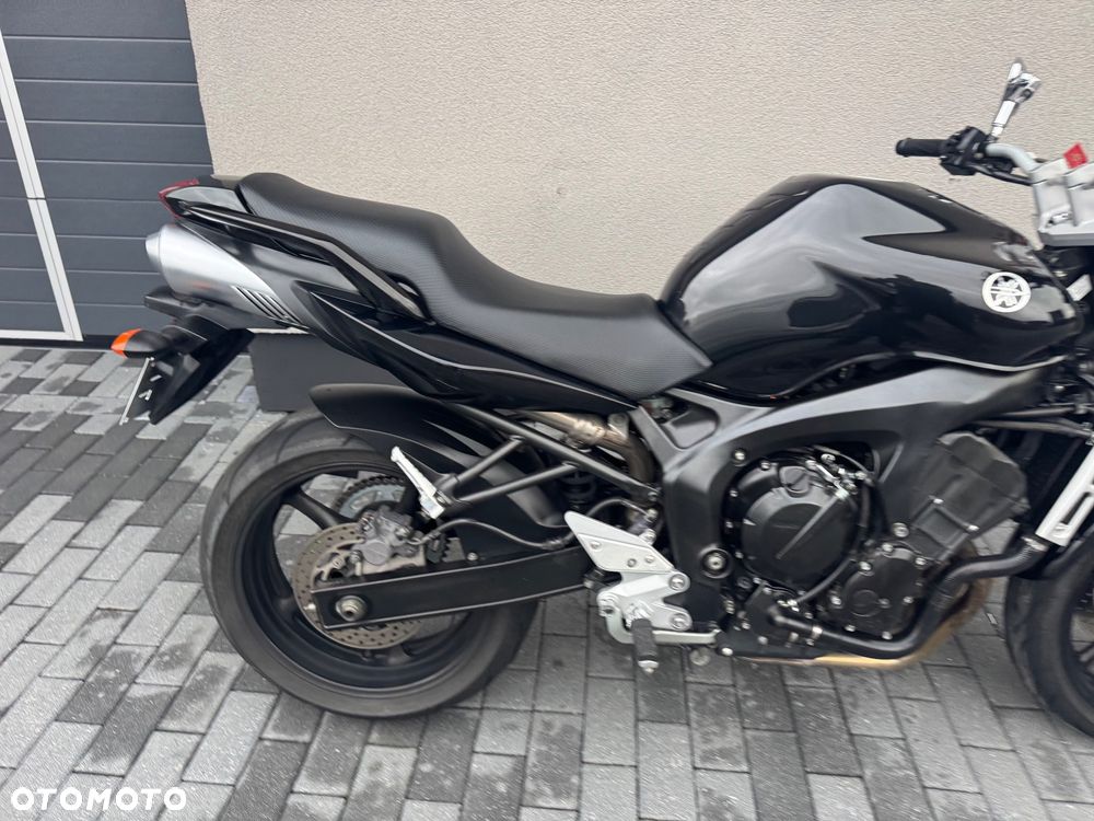 Yamaha FZ6 - 21