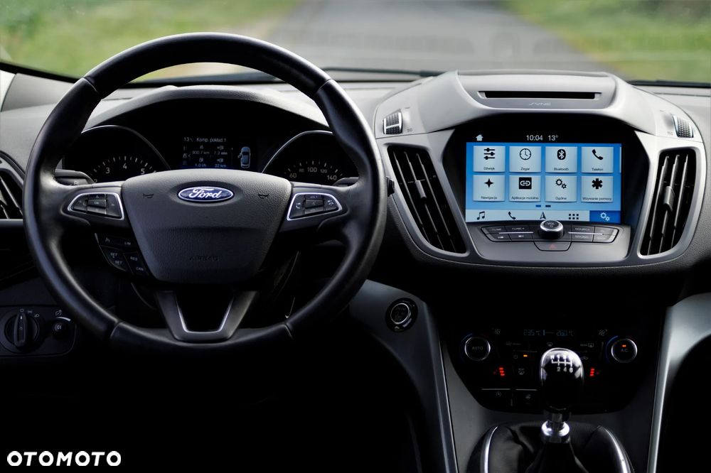 Ford Kuga - 33