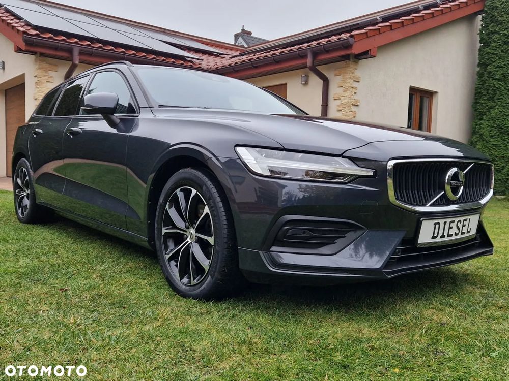 Volvo V60 2019 photo 2