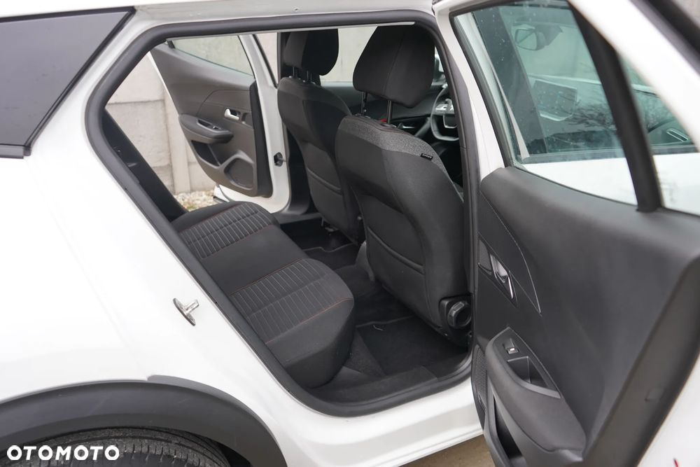 Peugeot 2008 BlueHDi 110 Active Pack - 13