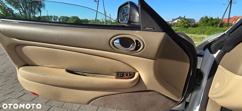 Jaguar XK8 4.0 - 16