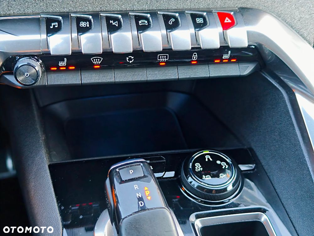 Peugeot 3008 1.5 BlueHDi Crossway S&S EAT8 - 11