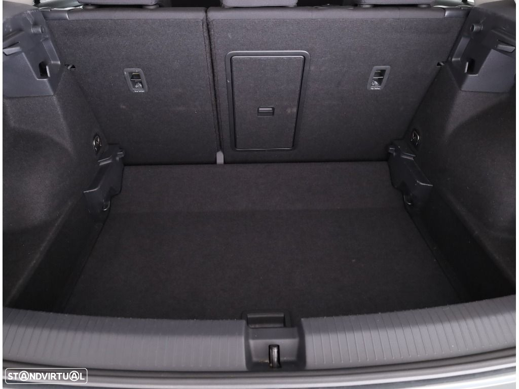 VW T-Roc 1.0 TSI Urban - 26