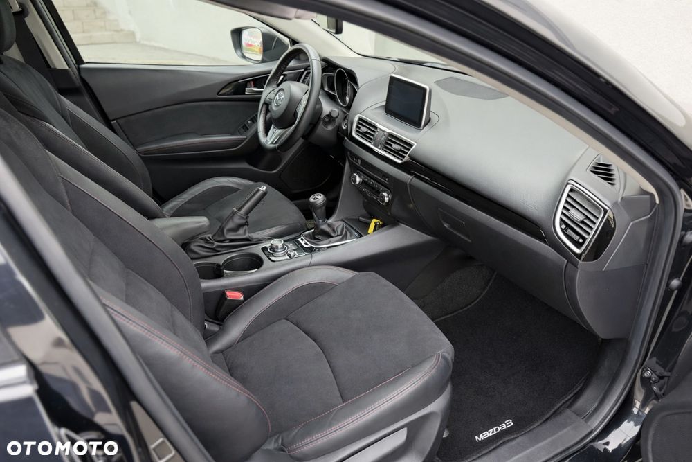 Mazda 3 SKYACTIV-G 120 NAKAMA - 26