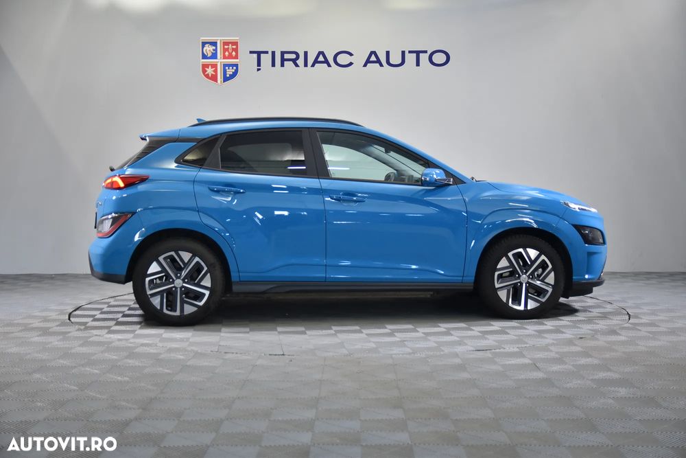Hyundai KONA - 7