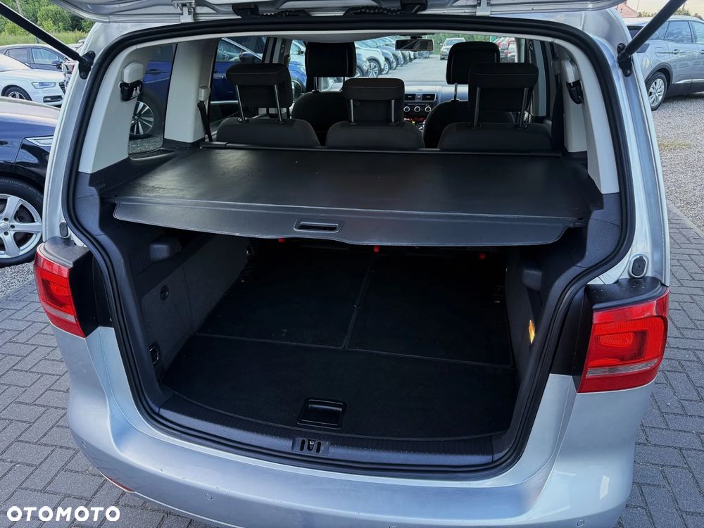 Volkswagen Touran 1.6 TDI DPF BlueMotion Technology DSG MATCH - 9