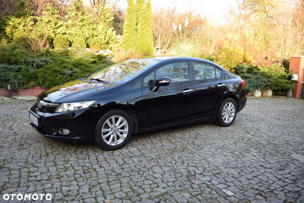 Honda Civic 1.8 Executive EU6 - 3