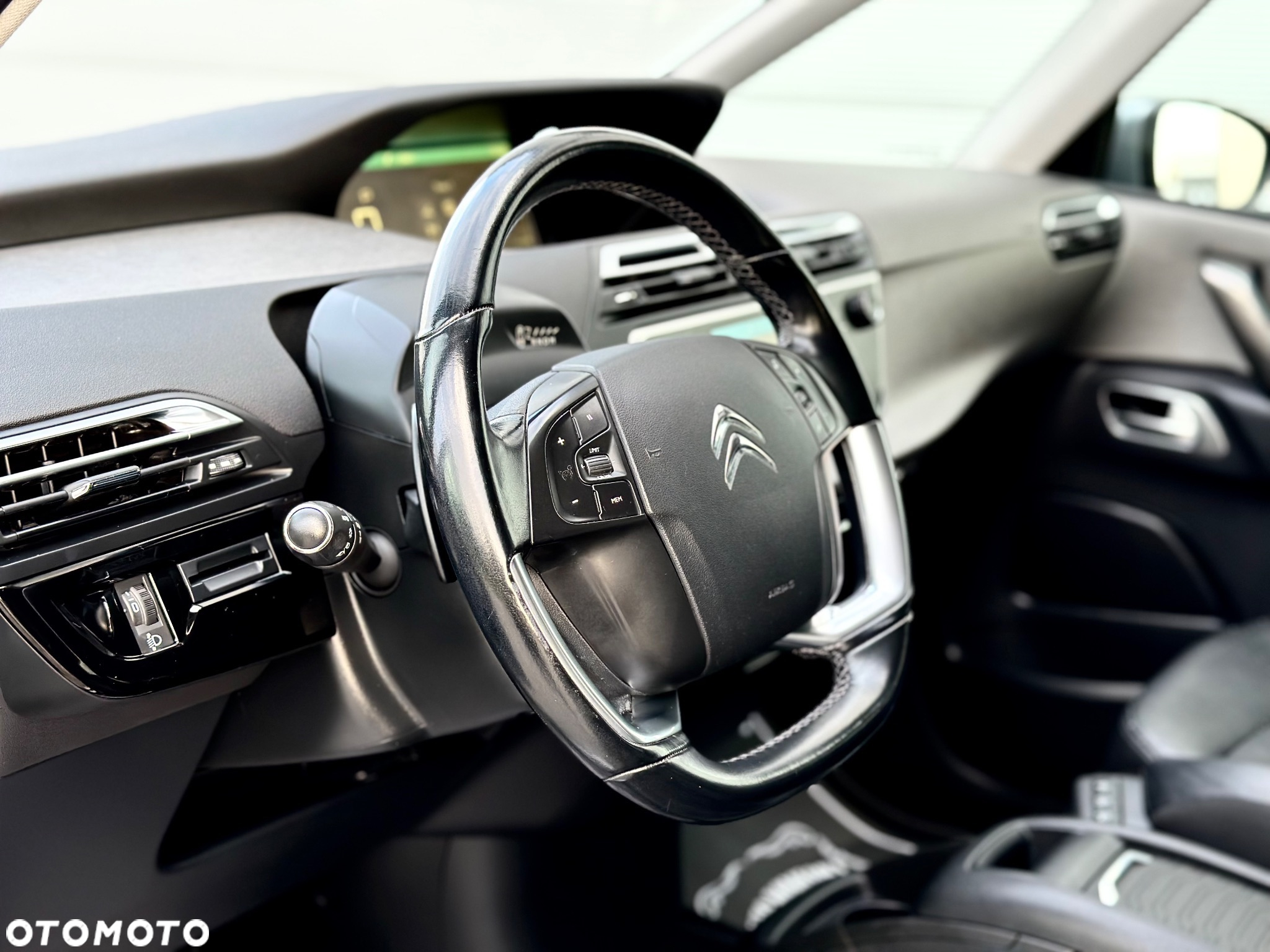 Citroën C4 Grand Picasso BlueHDi 150 EAT6 Exclusive - 21