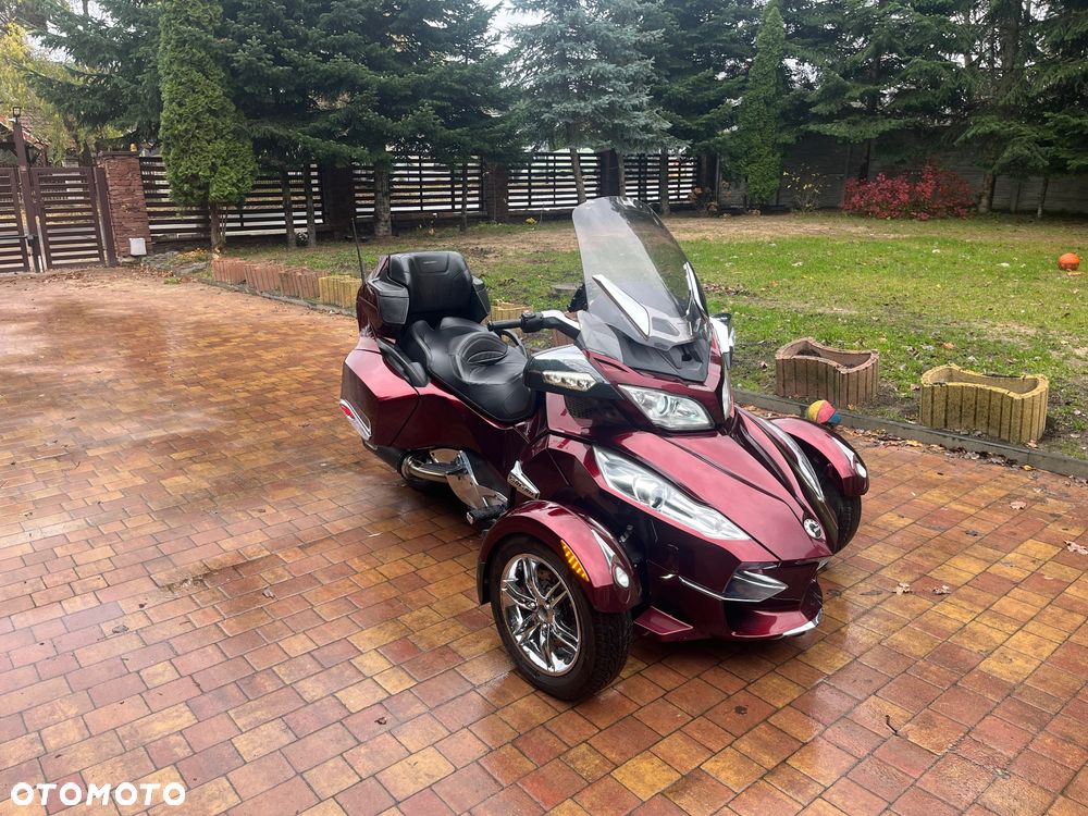 Can-Am Spyder - 11
