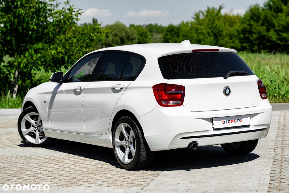 BMW Seria 1 118d Sport Line - 8
