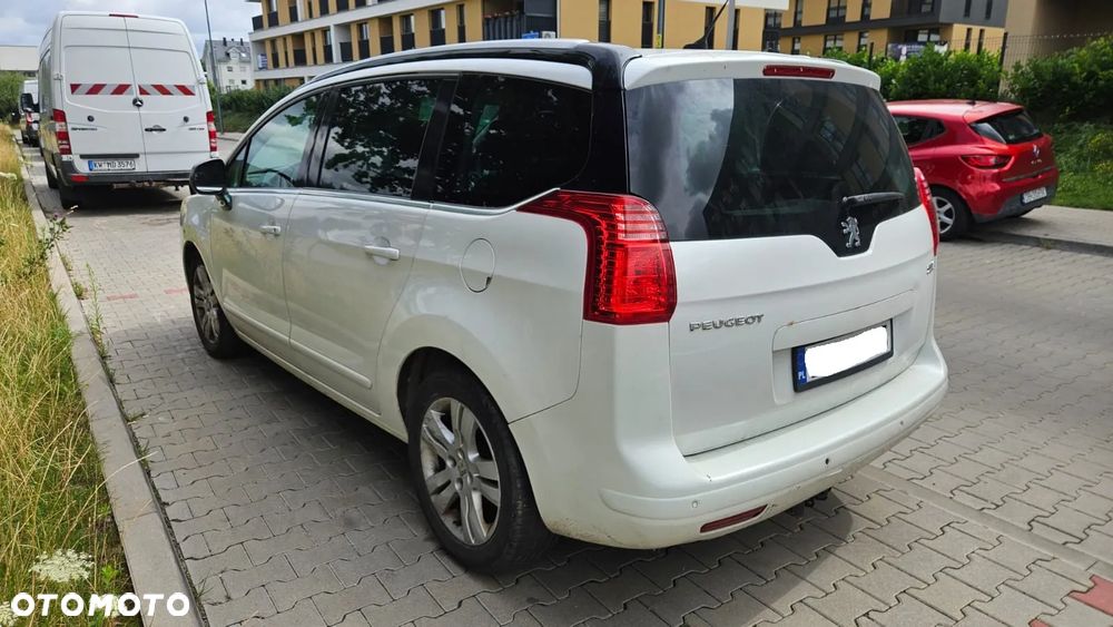 Peugeot 5008 HDI 150 Allure - 3