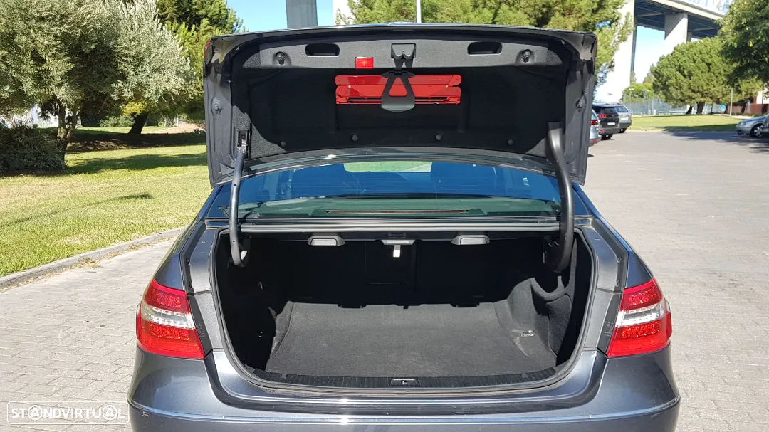 Mercedes-Benz E 250 - 9
