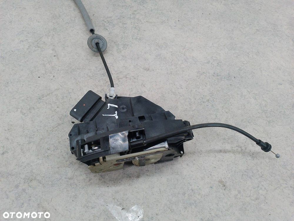 ZAMEK DRZWI LEWY TYŁ VOLVO V60 31301943 A046465 - 6