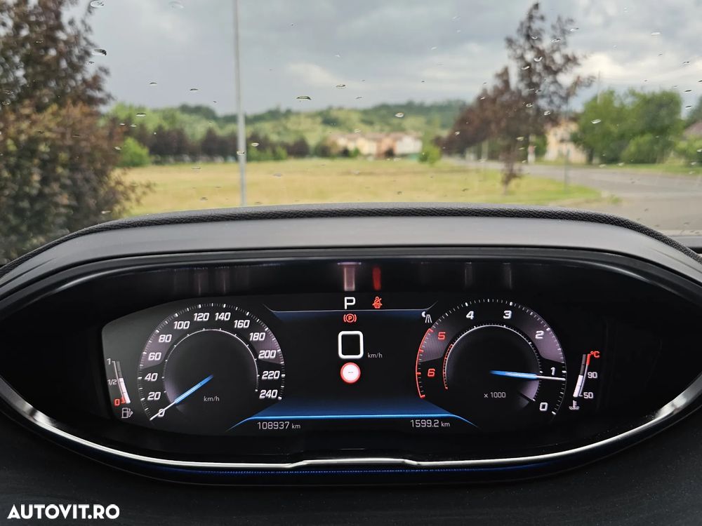 Peugeot 3008 1.5 BlueHDI 130 S&S EAT8 GT Pack - 28
